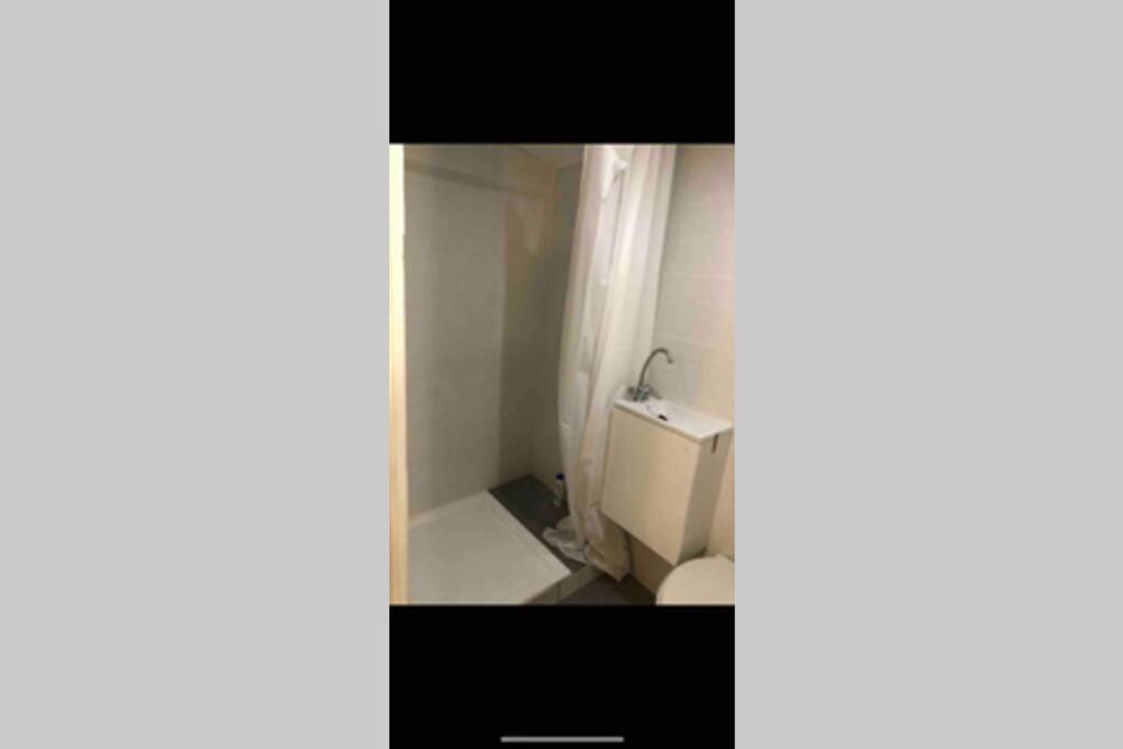 Studio Cosy Avec Possibilite Piscine En Supplement Toulon Exterior photo